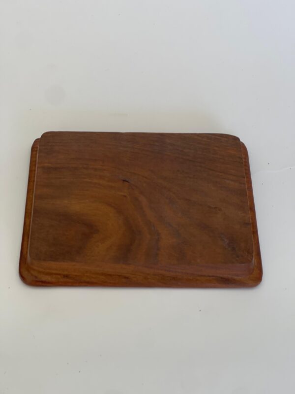 Base de madera rectangular
